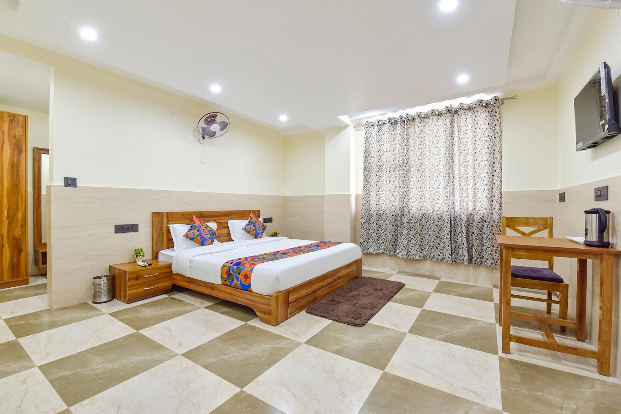 Fabhotel Elite Clement Town Exterior photo